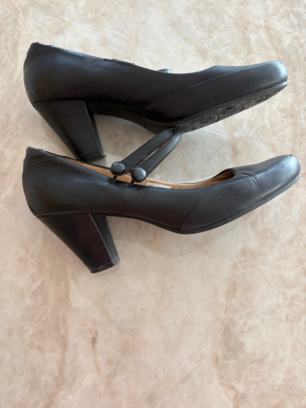 Size 10 Leather Mary Jane Heels